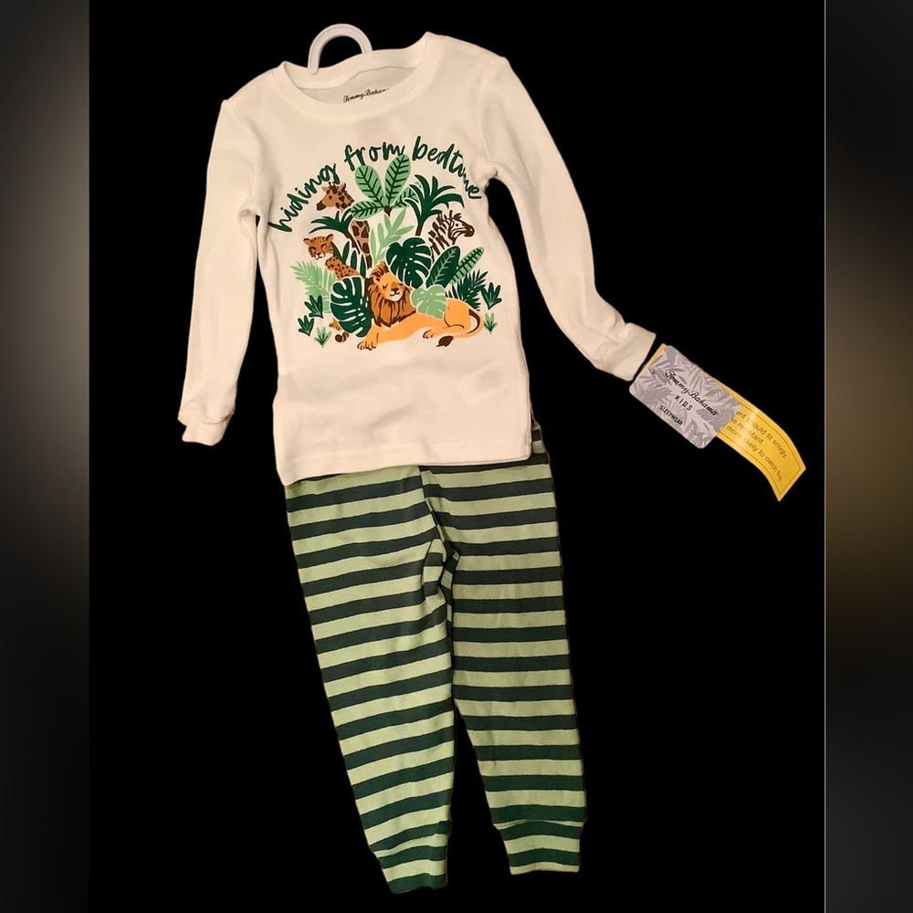 Tommy Bahama pajama set. Sz 18mo. Jungle animals in shades of green. NWT